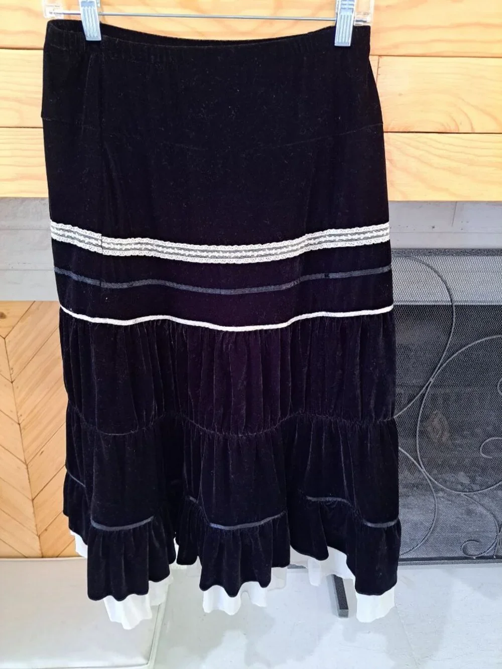 Vintage Velvet Maxi Skirt New York & Co Black Lace Ruffled Womens XS Festival - Picture 4 of 9